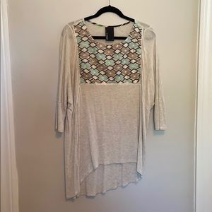 Soft Tunic with Diamond-Shaped Embroidery